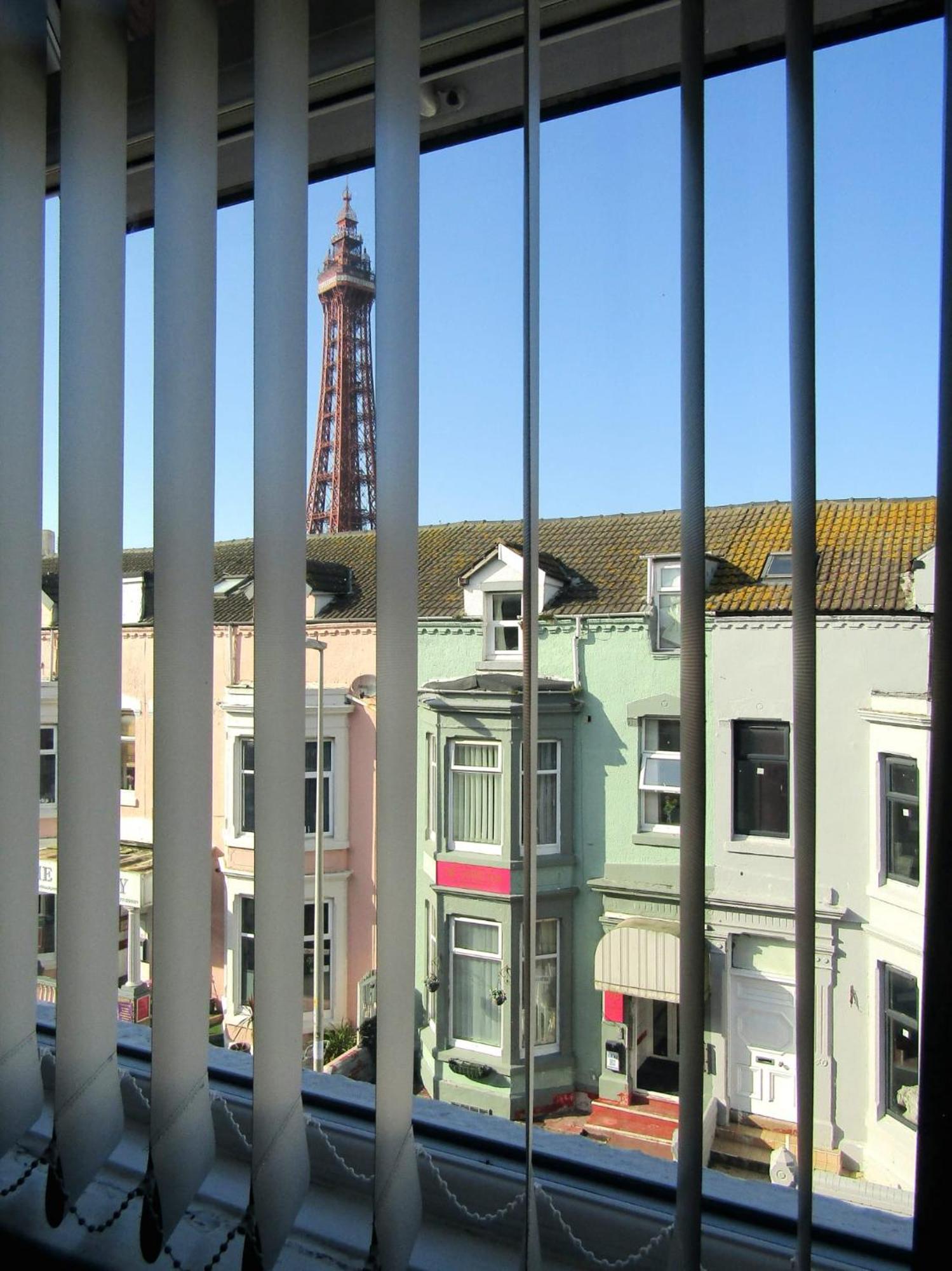 Wilsons Hotel - Blackpool Tower View Екстер'єр фото